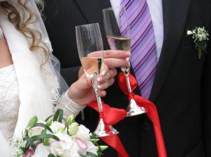 wedding-wine-glasses-1080165-m