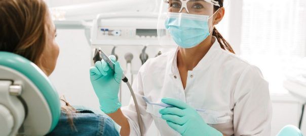 Jakie są korzyści regularnych kontroli stomatologicznych?